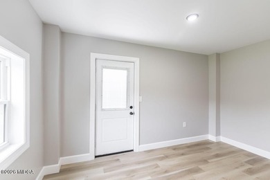 Gorgeous home, completely rebuilt and like new! And there's - photo 19