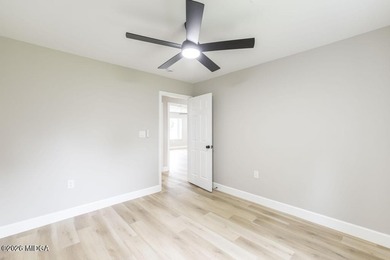 Gorgeous home, completely rebuilt and like new! And there's - photo 23
