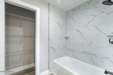 Gorgeous home, completely rebuilt and like new! And there's - photo 31
