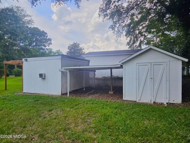 Gorgeous home, completely rebuilt and like new! And there's - photo 36