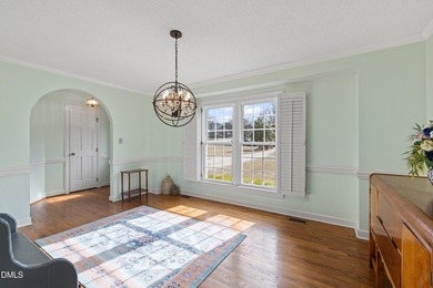 Motivated Sellers Beautiful home located in a well-established - photo 9