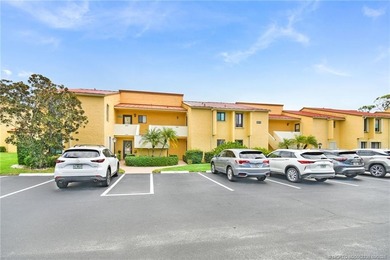 First Floor 1/1.5 Condo with Golf Course View. Check out this - photo 1
