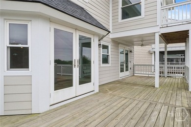 Don't miss a chance at this beautifully renovated four-bedroom - photo 5