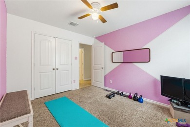 Looking for a beautiful home with an assumable low interest - photo 11
