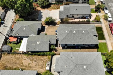 Rare triplex opportunity on a 7,512 sq. ft. lot featuring one - photo 15
