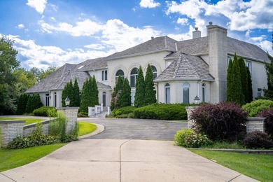 Nestled on over an acre of serene, private grounds in - photo 2