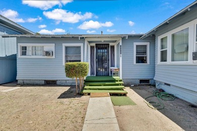 Rare triplex opportunity on a 7,512 sq. ft. lot featuring one - photo 27