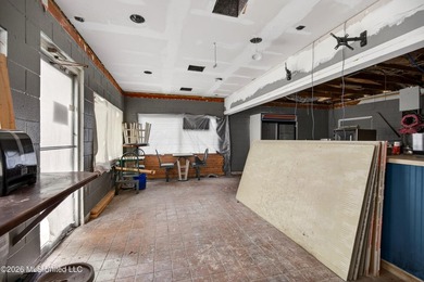 Commercial Opportunity in the Heart of Gulfport: This investment - photo 10