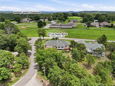 Welcome to your dream golf-front retreat in Holiday Island, AR! - photo 1