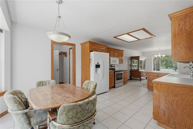 Welcome to your dream golf-front retreat in Holiday Island, AR! - photo 10