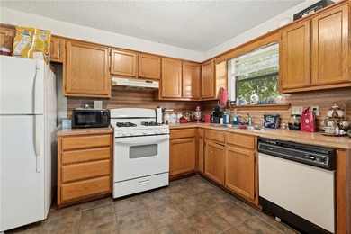 Rare opportunity for an affordable investment property in the - photo 4