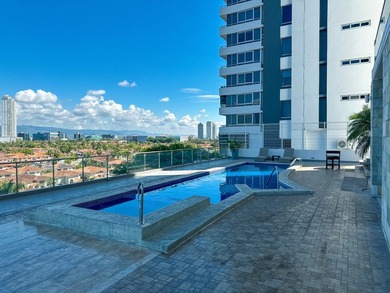 Luxury Two-Story Penthouse in Breeze, Costa del Este: A Sky-High - photo 5