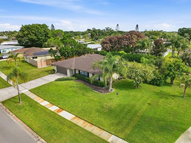 Welcome to this beautifully maintained 4-bedroom, 2-bath, 2-car - photo 19