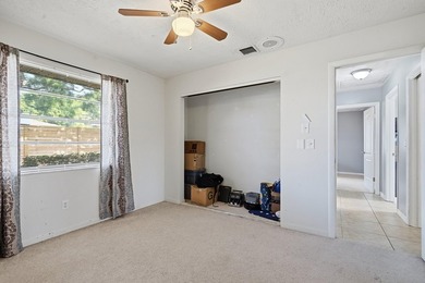 Welcome to this beautifully maintained 4-bedroom, 2-bath, 2-car - photo 20