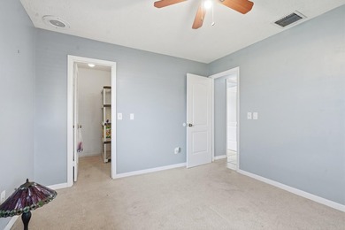Welcome to this beautifully maintained 4-bedroom, 2-bath, 2-car - photo 22
