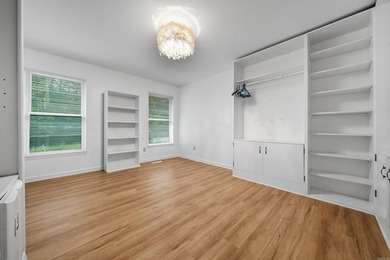 Discover the perfect blend of comfort, space, and lakefront - photo 25