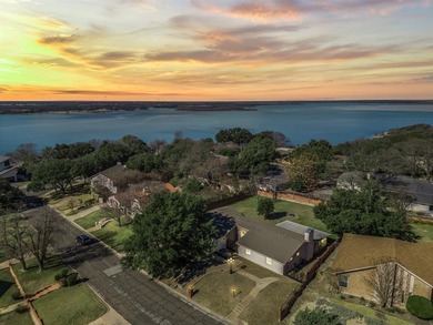 Lake Waco Home For Sale in Waco Texas