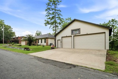 Discover the perfect blend of comfort, space, and lakefront - photo 42