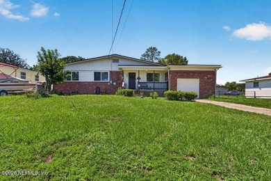 Discover comfortable living in this thoughtfully updated Ortega - photo 3
