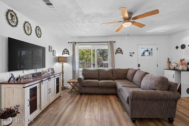 Discover comfortable living in this thoughtfully updated Ortega - photo 7
