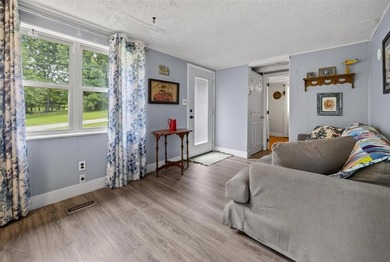 Affordable lake living awaits at 113 Carter Ln in Falls of - photo 12