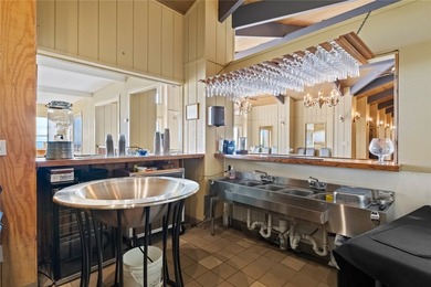 Whitney Mountain Lodge - a rare gem perched 700' above Beaver - photo 18