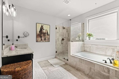 Welcome to your dream executive retreat in the highly - photo 19