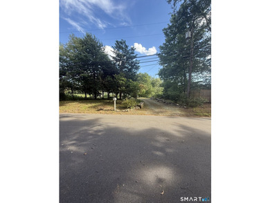 Set in sought-after West Norwalk neighborhood, this half-acre - photo 20