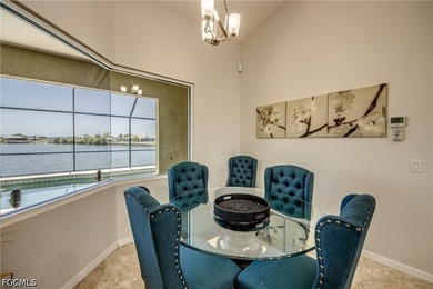 Lakefront Oasis with Stunning Panoramic Views, Pool & Modern - photo 22