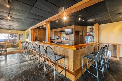 Whitney Mountain Lodge - a rare gem perched 700' above Beaver - photo 23