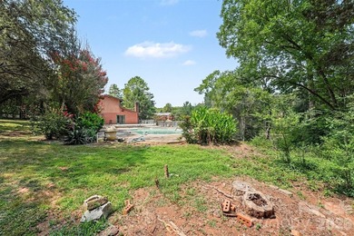 Welcome to this beautifully updated 3-bed, 2-bath home in the - photo 24