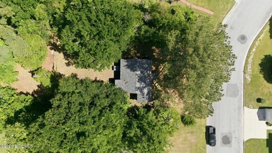 Updated two-bedroom one-bathroom home within minutes of medical - photo 28