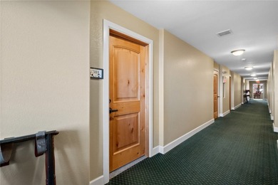 Whitney Mountain Lodge - a rare gem perched 700' above Beaver - photo 32