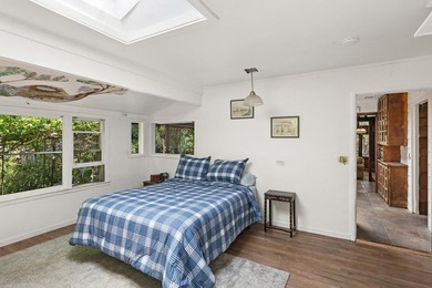 A rare slice of old-world charm in Silicon Valley! Built in 1912 - photo 8