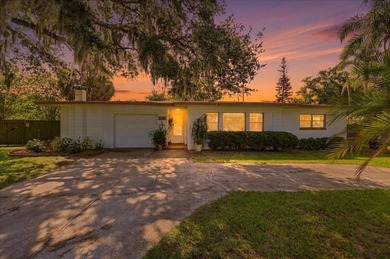 Lake Hollingsworth Home For Sale in Lakeland Florida
