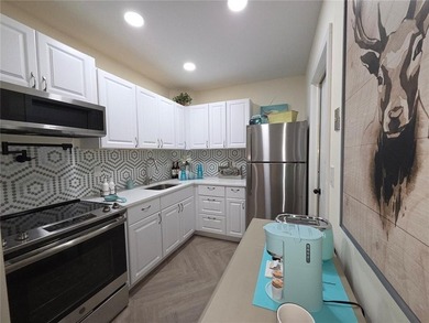 Open Sat and Sun 2-4 pm. Owners will consider owner financing - photo 2