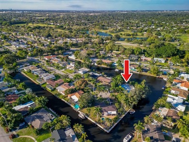(private lake, pond, coastal) Home For Sale in Plantation Florida