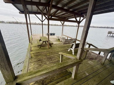 This Lake Bruin 100' lot has a 500 sf outdoor kitchen with roll - photo 7