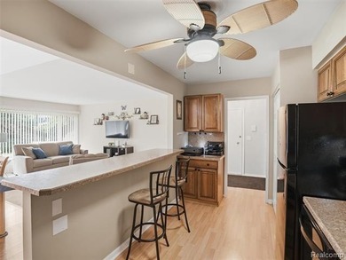Premium, worry-free living in Bloomfield Hills! This 2nd-floor - photo 6