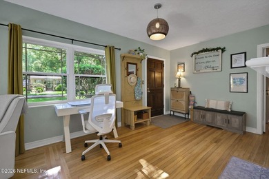 **6/27 OPEN HOUSE CANCELED** This 1940s gem perfectly balances - photo 9