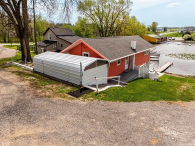Snag your slice of lake life on the all-sports Hamilton Lake! - photo 11