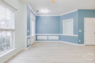 Beautiful 2BR, 2.5BA 1,348sqft 2-Story Townhome in Southside - photo 3