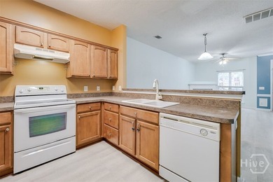 Beautiful 2BR, 2.5BA 1,348sqft 2-Story Townhome in Southside - photo 8