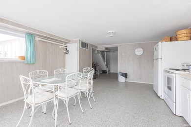 Snag your slice of lake life on the all-sports Hamilton Lake! - photo 25