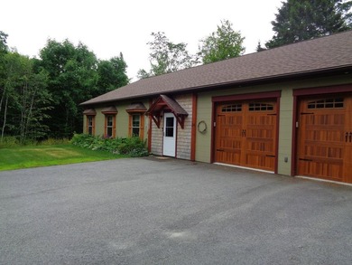 This charming and colorful Ranch, in a rural subdivision, offers - photo 27