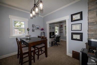 **Offers due Tuesday, July 21st at 6:00pm** Charming, move-in - photo 8