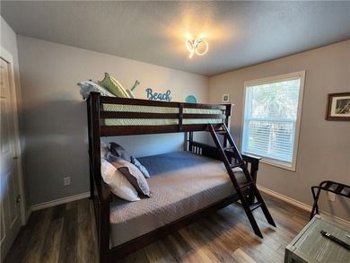 Coastal Cottage Retreat in Port Aransas! Discover the charm of - photo 5