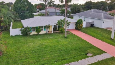 St. Lucie River Home For Sale in Port Saint Lucie Florida