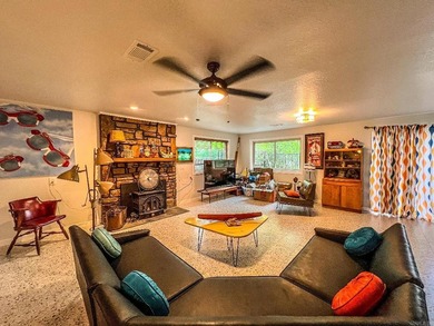 Lake living in HSV! So many options for this mid-century beauty - photo 18
