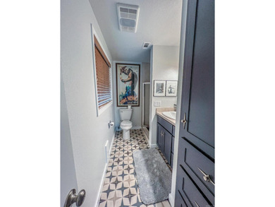Lake living in HSV! So many options for this mid-century beauty - photo 20